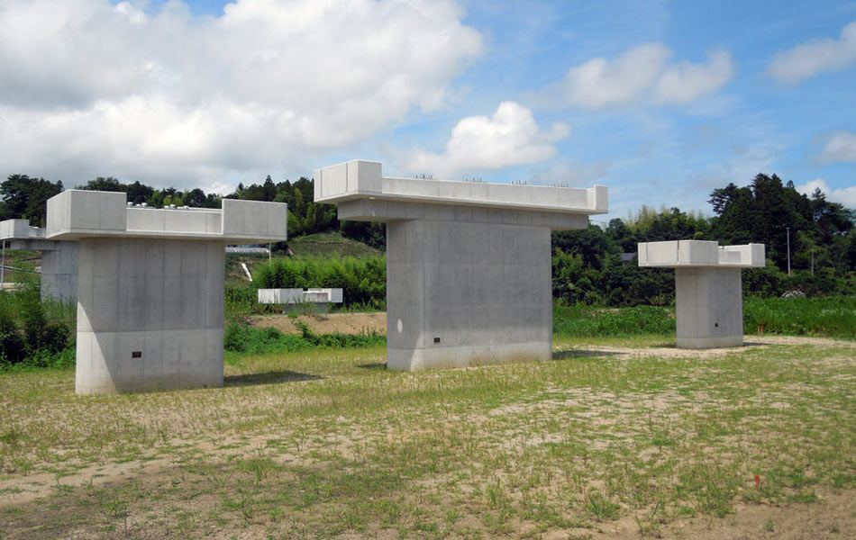 東北中央自動車道 荒屋舗橋上部工工事 現場画像